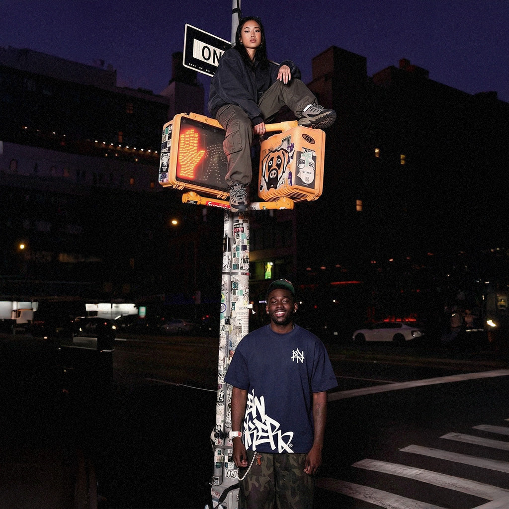"New Yorker" Graffiti Handstyle - Midnight Navy Blue Heavyweight T-Shirt
