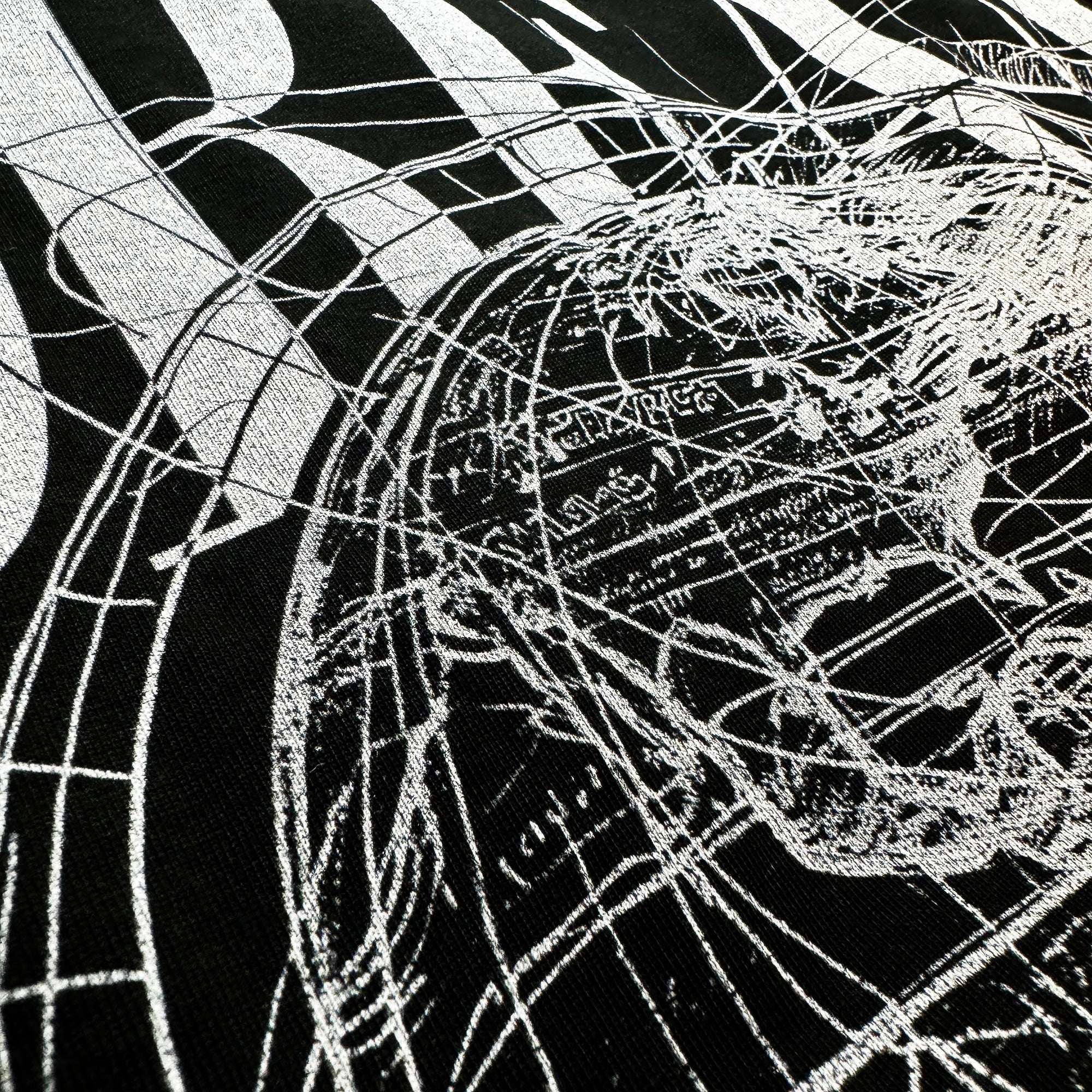 DREAM Queens Unisphere - Heavyweight T-Shirt