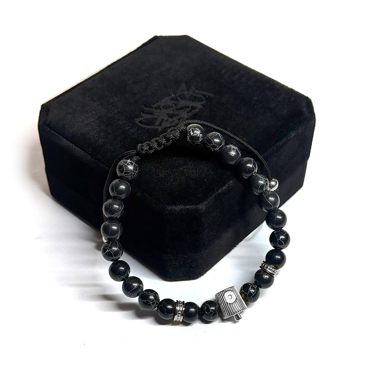 NY Fat Cap Beaded Bracelet - Black and Silver