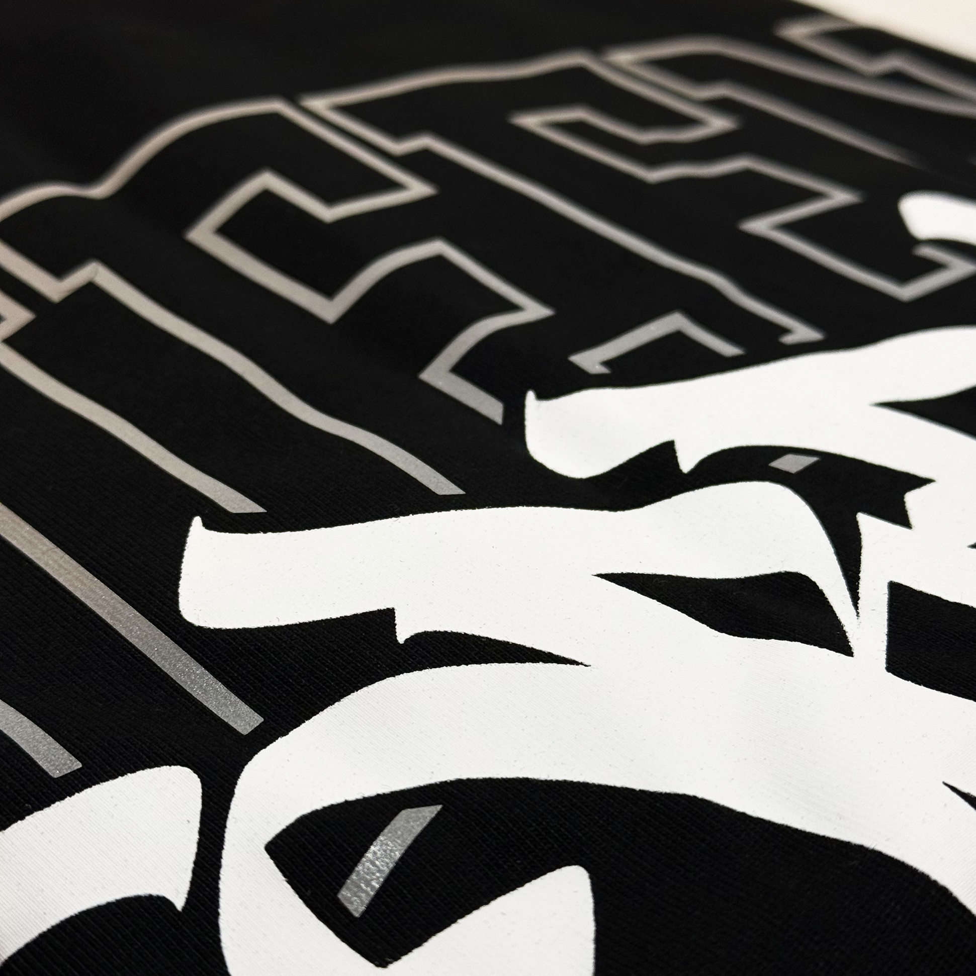 Queens Forever, 3M Edition - Heavyweight T-Shirt