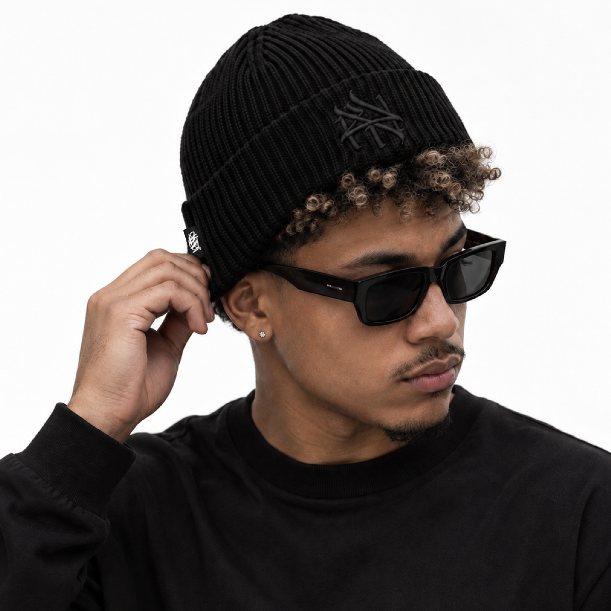 NY Hometown Logo - Triple Black Chunky Knit Cuff Beanie