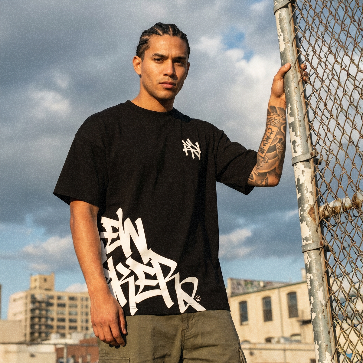 "New Yorker" Graffiti Handstyle - Black Heavyweight T-Shirt