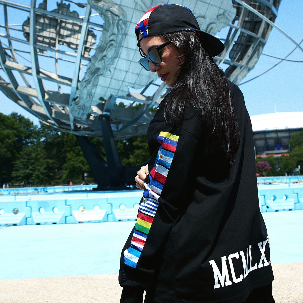Raices Latinas - Black Heavyweight Flags Long Sleeve Shirt