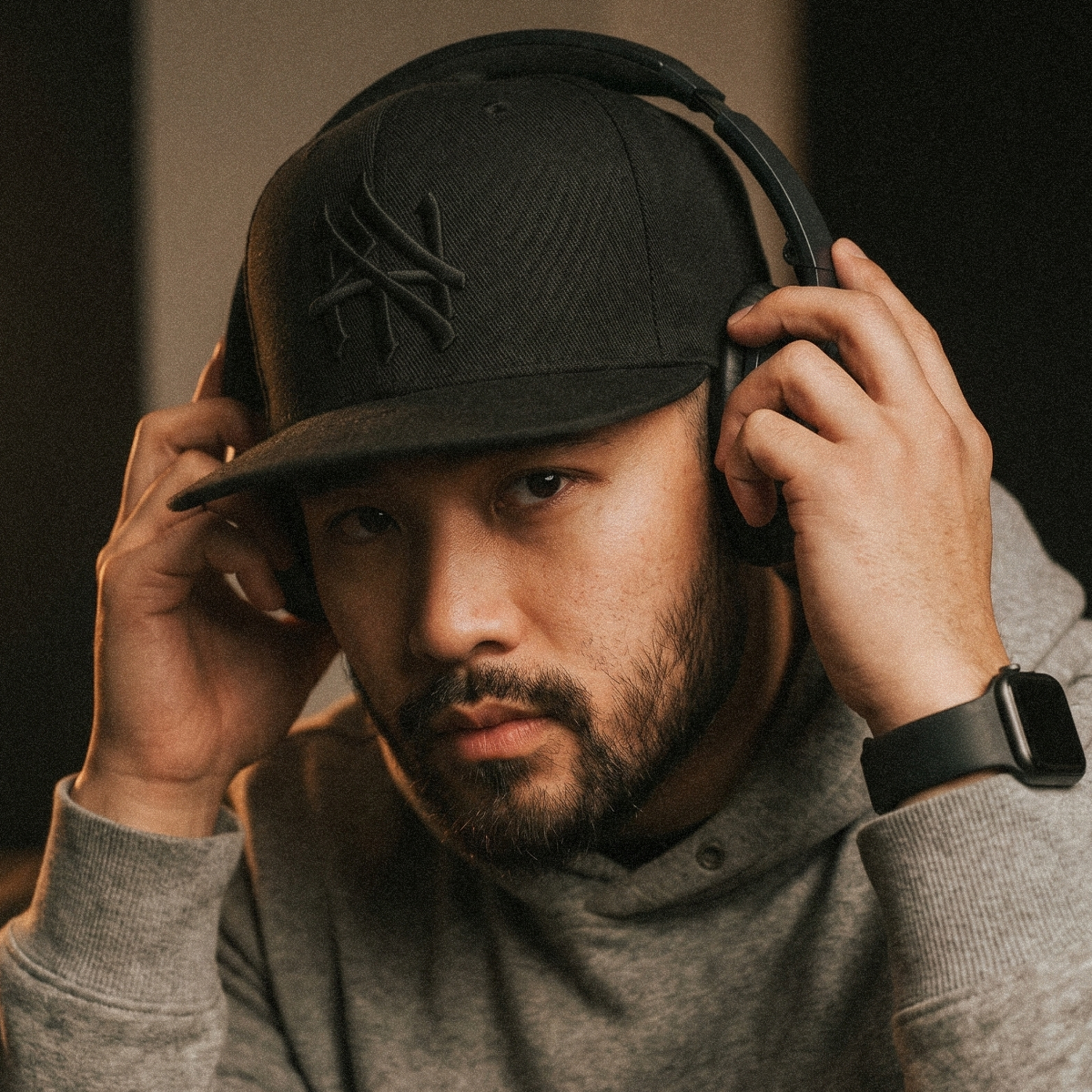 NY Hometown Logo - Triple Black Snapback Hat